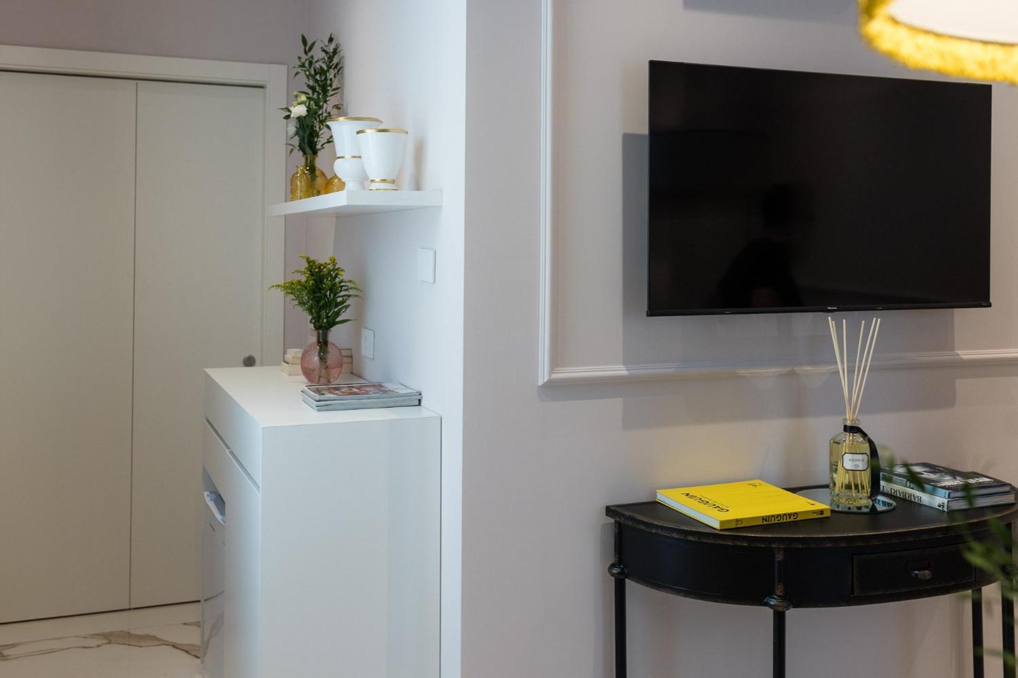 Le Cinque Lampade Apartamento *