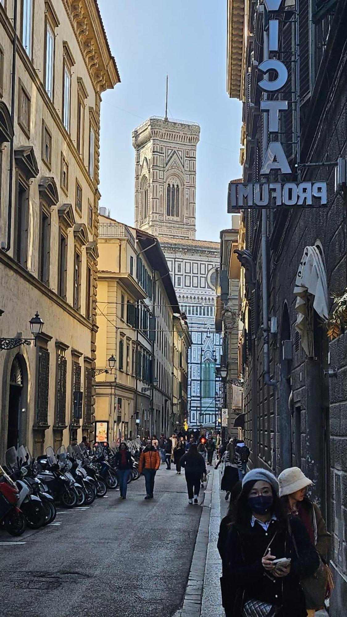 Le Cinque Lampade Apartamento *